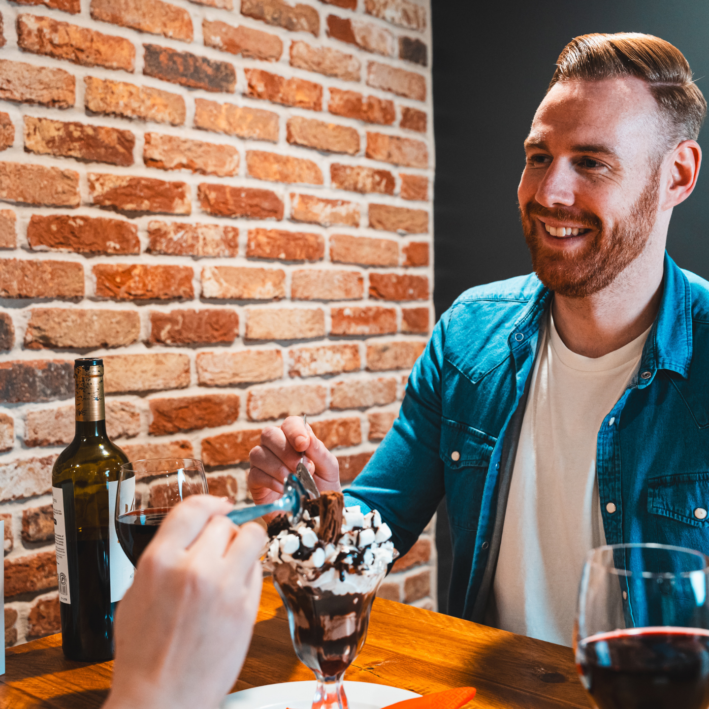 Valentine’s Weekend Dining & Treat Menu at The Red Sails Hull in Kingston Upon Hull